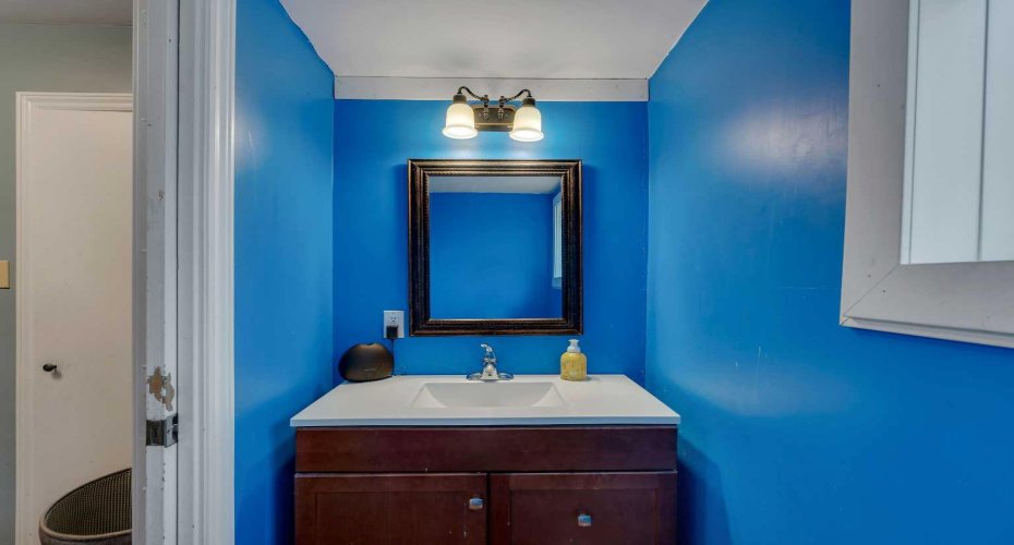 3116 Brentwood Boulevard, Calgary, Alberta T2L 1J8, 4 Bedrooms Bedrooms, ,2 BathroomsBathrooms,Residential,For Sale,Brentwood,A2301479