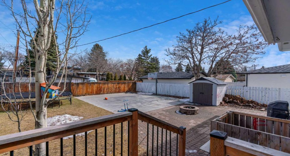 3116 Brentwood Boulevard, Calgary, Alberta T2L 1J8, 4 Bedrooms Bedrooms, ,2 BathroomsBathrooms,Residential,For Sale,Brentwood,A2301479