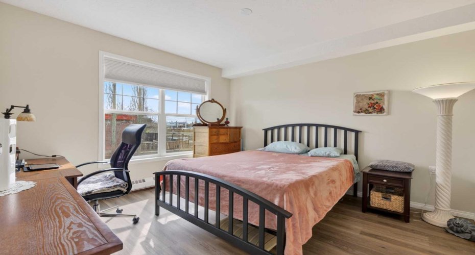 4500 50 Avenue, Olds, Alberta T4H 1X5, 1 Bedroom Bedrooms, ,1 BathroomBathrooms,Residential,For Sale,50,A2301547