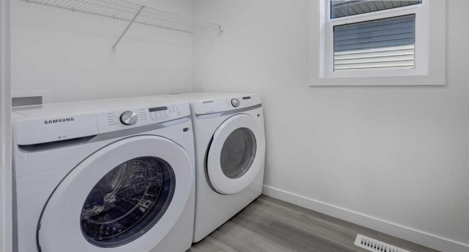 47 Lewisburg Manor, Calgary, Alberta T3P 2N7, 6 Bedrooms Bedrooms, ,4 BathroomsBathrooms,Residential,For Sale,Lewisburg,A2301813