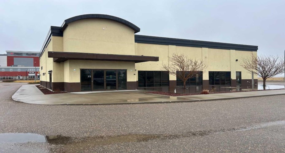 2030 Strachan Road, Medicine Hat, Alberta T1B 4J8, ,Commercial,For Sale,Strachan,A2301993