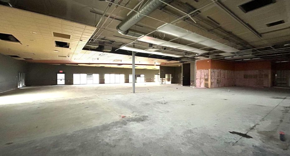 2030 Strachan Road, Medicine Hat, Alberta T1B 4J8, ,Commercial,For Lease,Strachan,A2301997