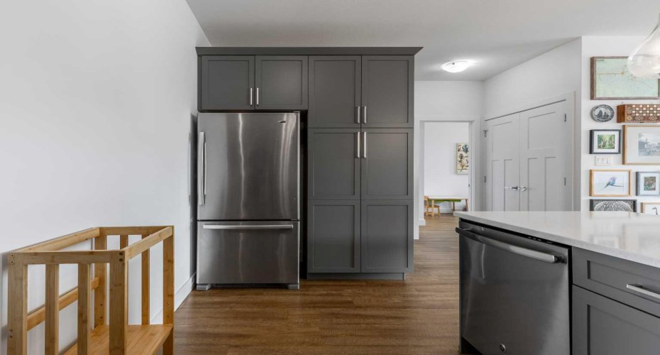 784 Coalbrook Close, Lethbridge, Alberta T1J 5M9, 5 Bedrooms Bedrooms, ,4 BathroomsBathrooms,Residential,For Sale,Coalbrook,A2302027