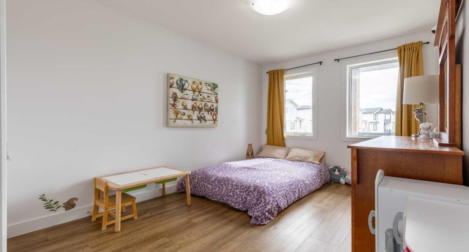 784 Coalbrook Close, Lethbridge, Alberta T1J 5M9, 5 Bedrooms Bedrooms, ,4 BathroomsBathrooms,Residential,For Sale,Coalbrook,A2302027