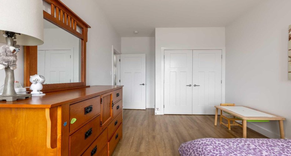 784 Coalbrook Close, Lethbridge, Alberta T1J 5M9, 5 Bedrooms Bedrooms, ,4 BathroomsBathrooms,Residential,For Sale,Coalbrook,A2302027