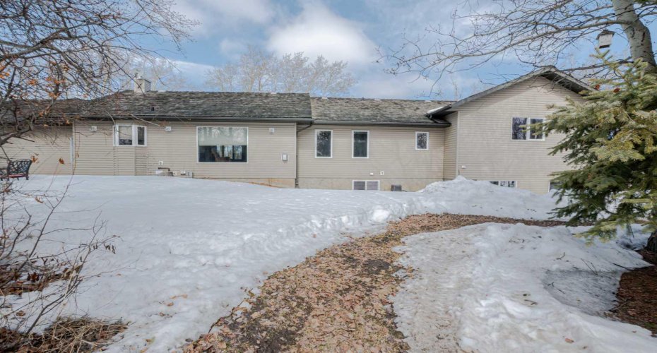 711058 Range Road 64, Rural Grande Prairie No. 1, County of, Alberta T6W 5B8, 4 Bedrooms Bedrooms, ,3 BathroomsBathrooms,Residential,For Sale,Range Road 64,A2302080