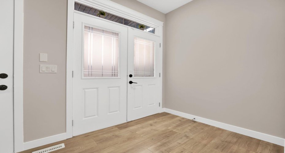 360 Saddlemont Boulevard, Calgary, Alberta T3J 0M8, 7 Bedrooms Bedrooms, ,5 BathroomsBathrooms,Residential,For Sale,Saddlemont,A2302243