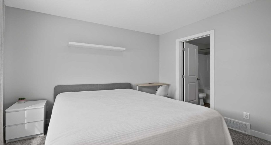 930 Sage Hill Grove, Calgary, Alberta T3R 2A2, 3 Bedrooms Bedrooms, ,4 BathroomsBathrooms,Residential,For Sale,Sage Hill,A2302260