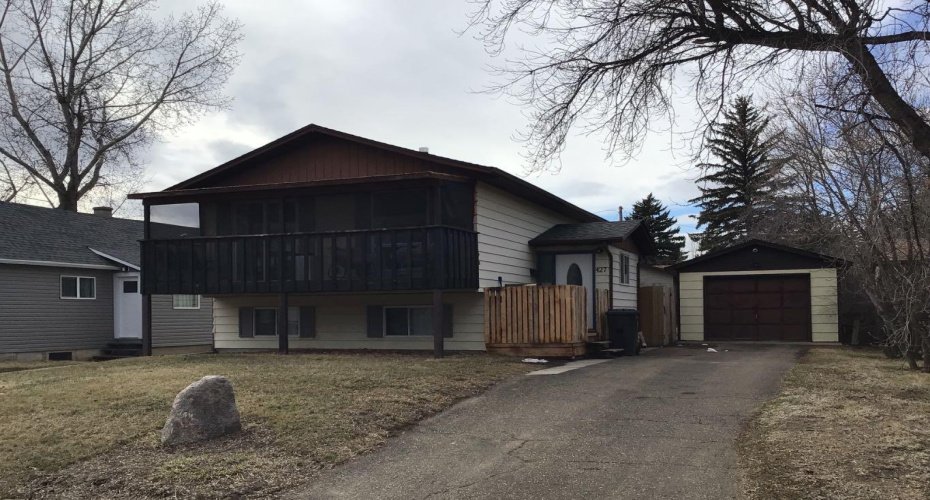 427 4 Street, Bassano, Alberta T0J0B0, 4 Bedrooms Bedrooms, ,2 BathroomsBathrooms,Residential,For Sale,4,A2302296
