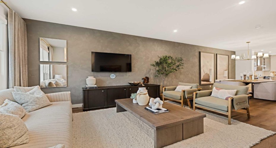 193 Silver Spruce Road, Calgary, Alberta T2X 6L3, 3 Bedrooms Bedrooms, ,3 BathroomsBathrooms,Residential,For Sale,Silver Spruce,A2302366