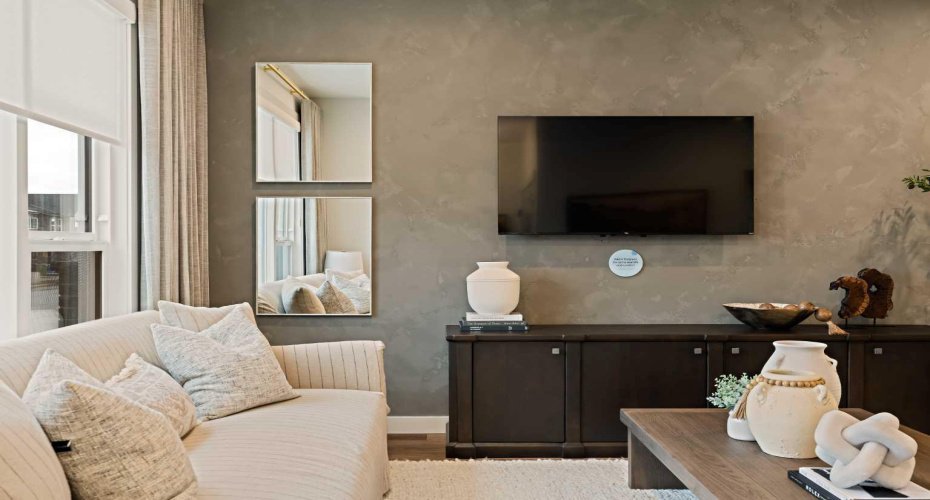 193 Silver Spruce Road, Calgary, Alberta T2X 6L3, 3 Bedrooms Bedrooms, ,3 BathroomsBathrooms,Residential,For Sale,Silver Spruce,A2302366