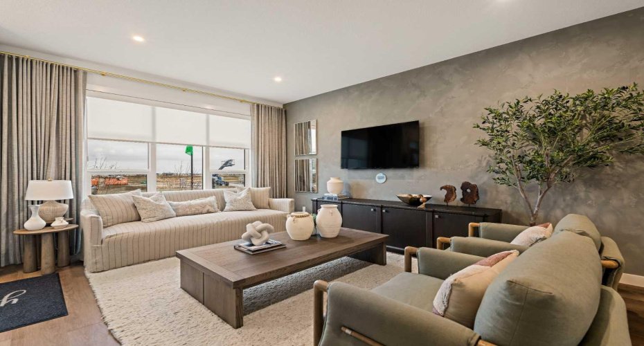 193 Silver Spruce Road, Calgary, Alberta T2X 6L3, 3 Bedrooms Bedrooms, ,3 BathroomsBathrooms,Residential,For Sale,Silver Spruce,A2302366