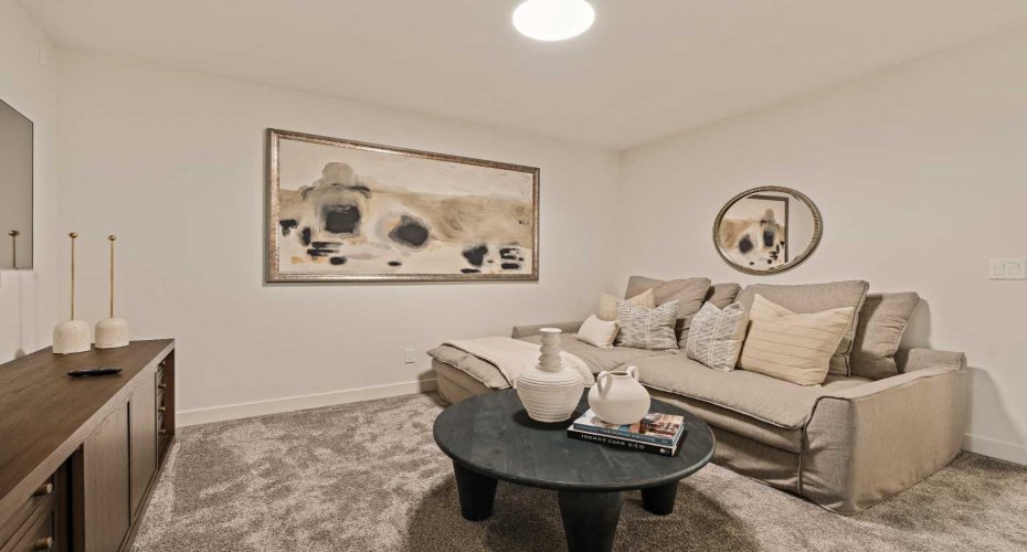 193 Silver Spruce Road, Calgary, Alberta T2X 6L3, 3 Bedrooms Bedrooms, ,3 BathroomsBathrooms,Residential,For Sale,Silver Spruce,A2302366