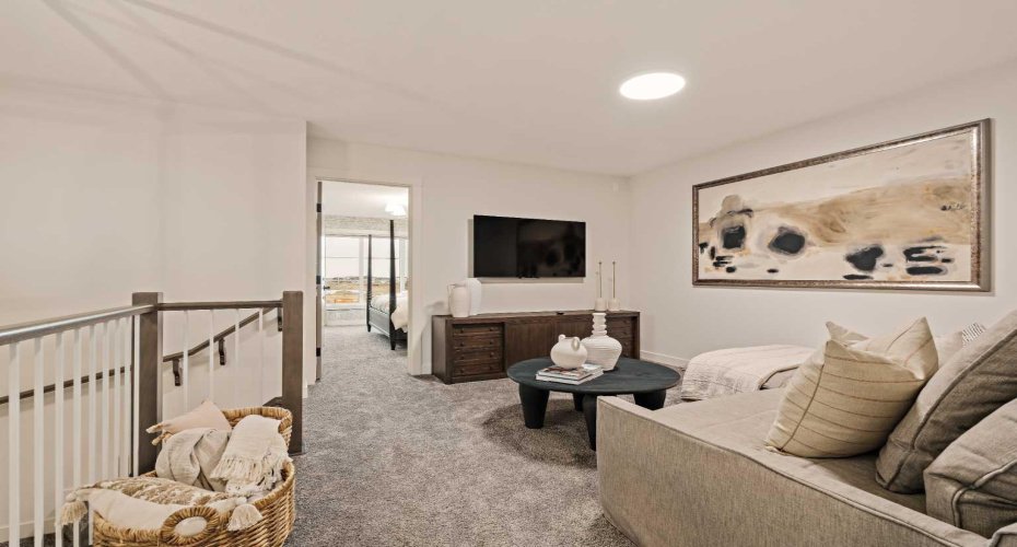 193 Silver Spruce Road, Calgary, Alberta T2X 6L3, 3 Bedrooms Bedrooms, ,3 BathroomsBathrooms,Residential,For Sale,Silver Spruce,A2302366