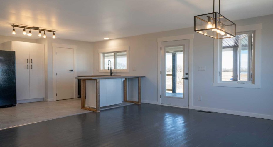 1617 Feltham Drive, Pelican Point, Alberta T0B 3C0, 3 Bedrooms Bedrooms, ,2 BathroomsBathrooms,Residential,For Sale,Feltham,A2302426