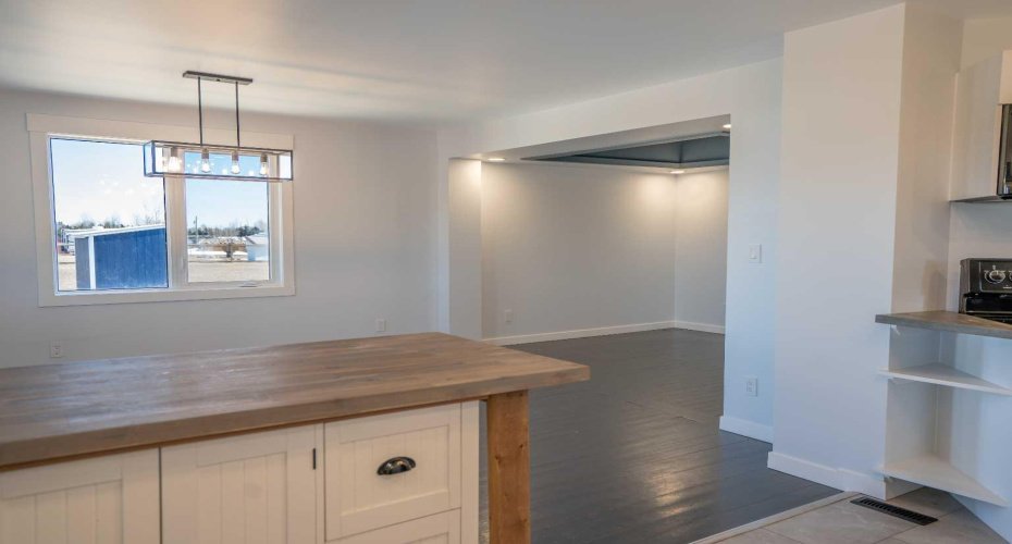 1617 Feltham Drive, Pelican Point, Alberta T0B 3C0, 3 Bedrooms Bedrooms, ,2 BathroomsBathrooms,Residential,For Sale,Feltham,A2302426