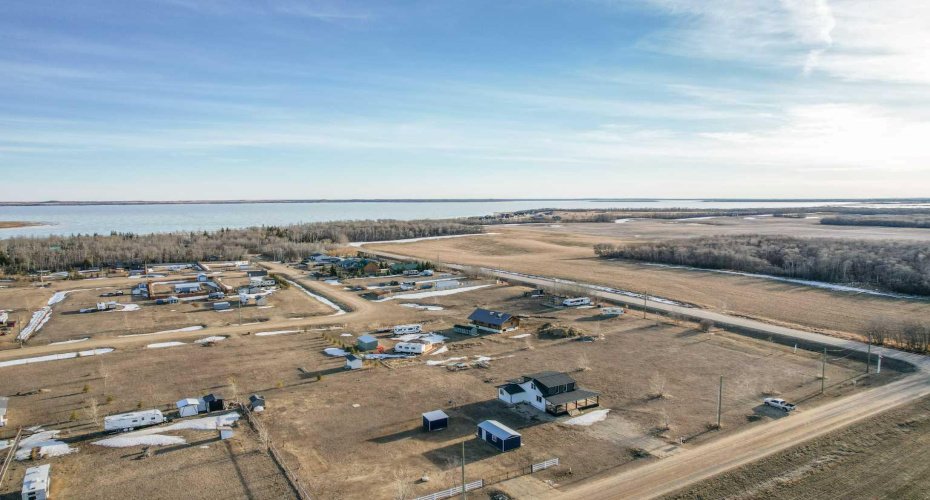 1617 Feltham Drive, Pelican Point, Alberta T0B 3C0, 3 Bedrooms Bedrooms, ,2 BathroomsBathrooms,Residential,For Sale,Feltham,A2302426