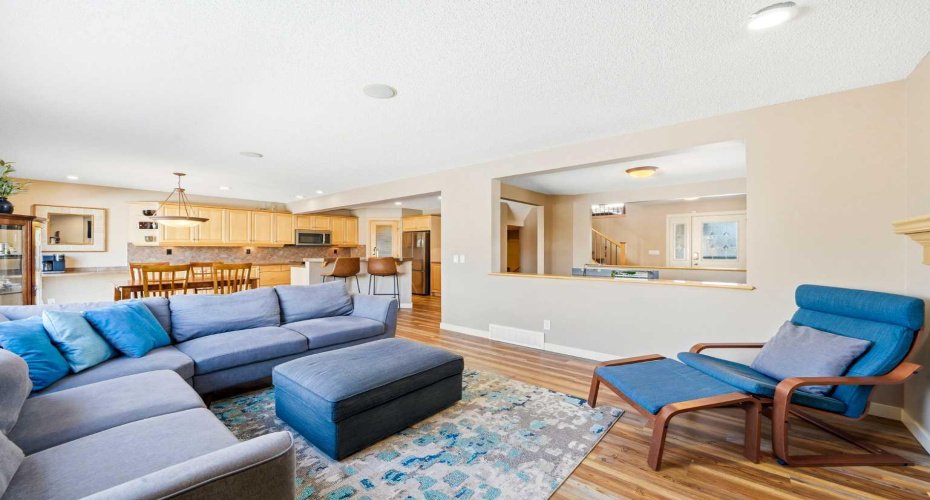 101 Cougarstone Manor, Calgary, Alberta T3H5N5, 3 Bedrooms Bedrooms, ,3 BathroomsBathrooms,Residential,For Sale,Cougarstone,A2302495