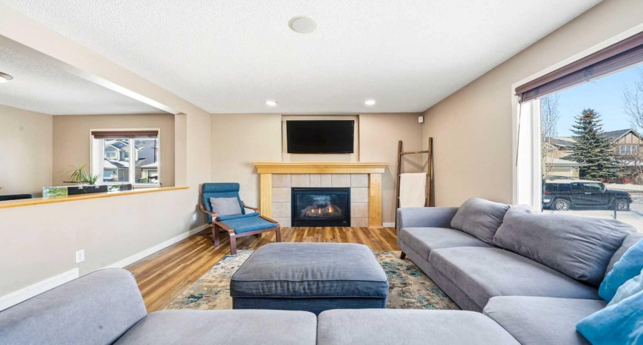 101 Cougarstone Manor, Calgary, Alberta T3H5N5, 3 Bedrooms Bedrooms, ,3 BathroomsBathrooms,Residential,For Sale,Cougarstone,A2302495