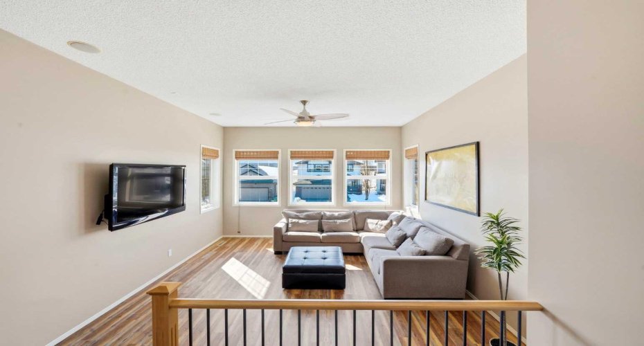 101 Cougarstone Manor, Calgary, Alberta T3H5N5, 3 Bedrooms Bedrooms, ,3 BathroomsBathrooms,Residential,For Sale,Cougarstone,A2302495