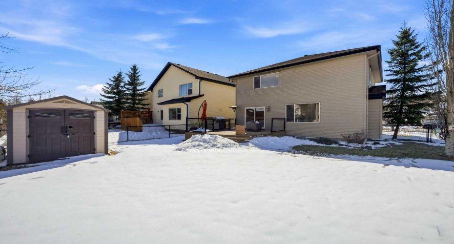101 Cougarstone Manor, Calgary, Alberta T3H5N5, 3 Bedrooms Bedrooms, ,3 BathroomsBathrooms,Residential,For Sale,Cougarstone,A2302495