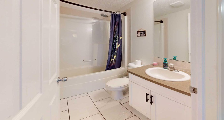 70 Panamount Drive, Calgary, Alberta T3K6G7, 2 Bedrooms Bedrooms, ,2 BathroomsBathrooms,Residential,For Sale,Panamount,A2302607