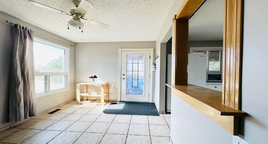 15 Pinecliff Close, Calgary, Alberta T1Y 4N3, 3 Bedrooms Bedrooms, ,2 BathroomsBathrooms,Residential,For Sale,Pinecliff,A2302671