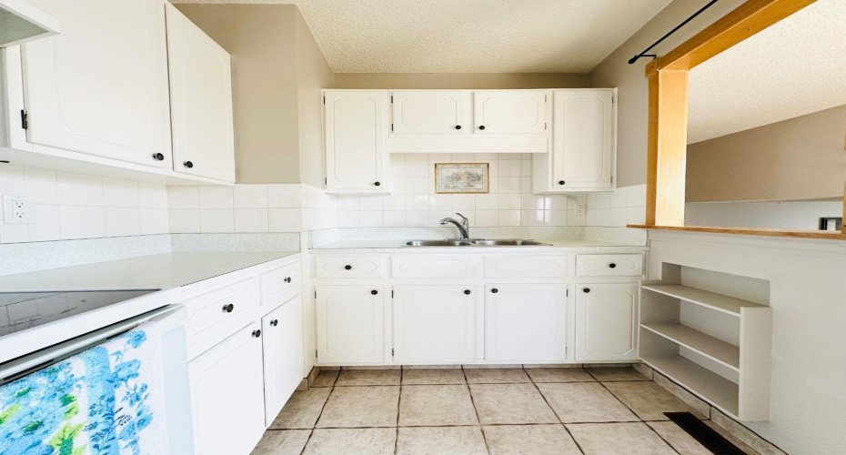 15 Pinecliff Close, Calgary, Alberta T1Y 4N3, 3 Bedrooms Bedrooms, ,2 BathroomsBathrooms,Residential,For Sale,Pinecliff,A2302671