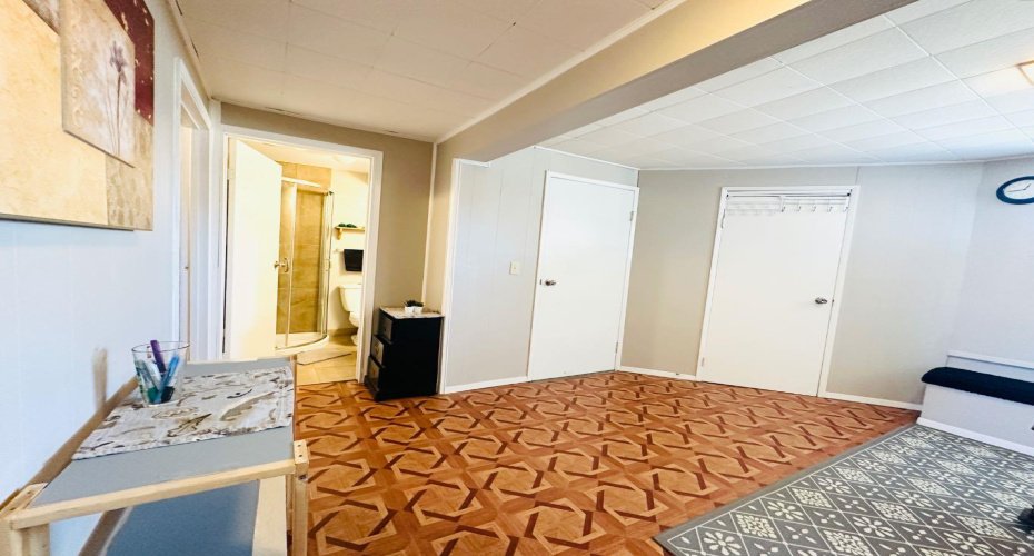 15 Pinecliff Close, Calgary, Alberta T1Y 4N3, 3 Bedrooms Bedrooms, ,2 BathroomsBathrooms,Residential,For Sale,Pinecliff,A2302671