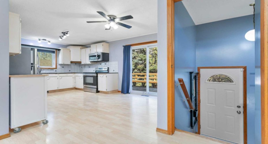 303 ZION Road, Rural Clearwater County, Alberta T0M 0P0, 3 Bedrooms Bedrooms, ,2 BathroomsBathrooms,Residential,For Sale,ZION,A2302686