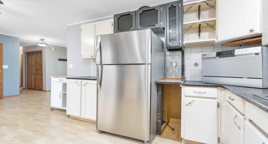 303 ZION Road, Rural Clearwater County, Alberta T0M 0P0, 3 Bedrooms Bedrooms, ,2 BathroomsBathrooms,Residential,For Sale,ZION,A2302686