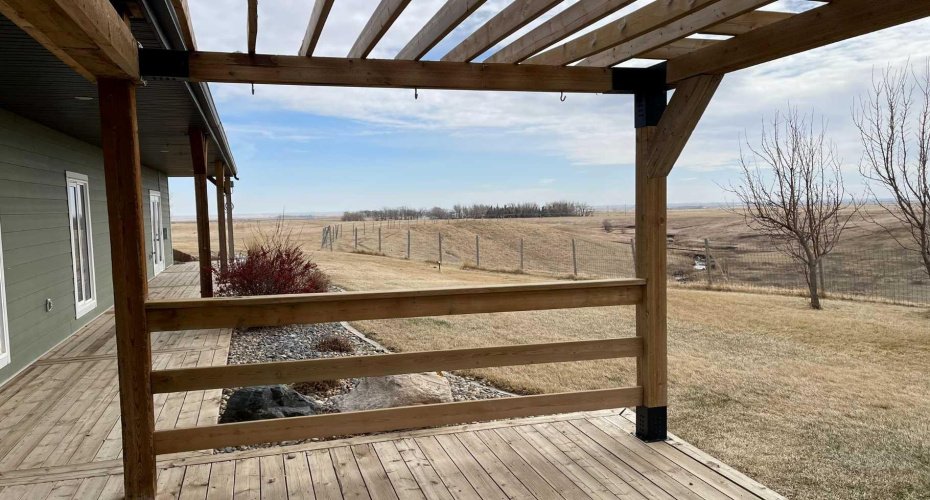 124025 Range Road 214, Picture Butte, Alberta T0K 1V0, 4 Bedrooms Bedrooms, ,3 BathroomsBathrooms,Residential,For Sale,Range Road 214,A2302760