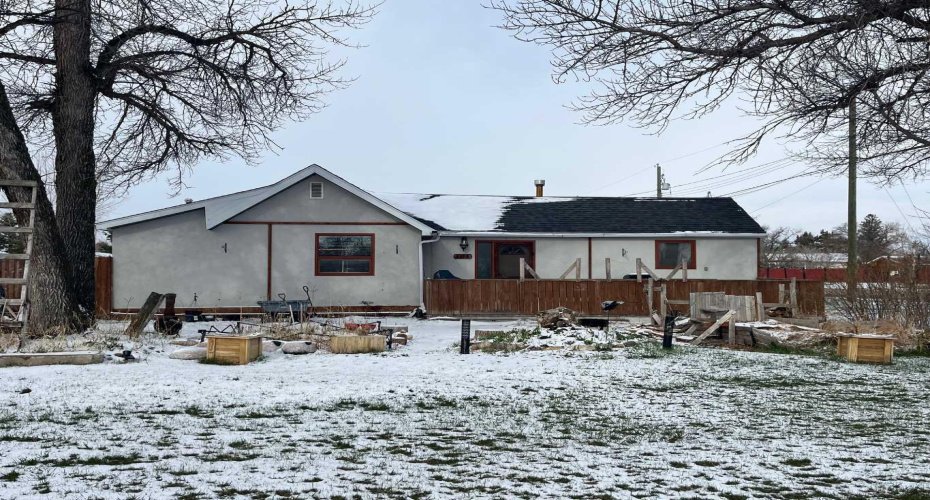 505 4 Street, Stirling, Alberta T0K 2E0, 2 Bedrooms Bedrooms, ,1 BathroomBathrooms,Residential,For Sale,4,A2302848