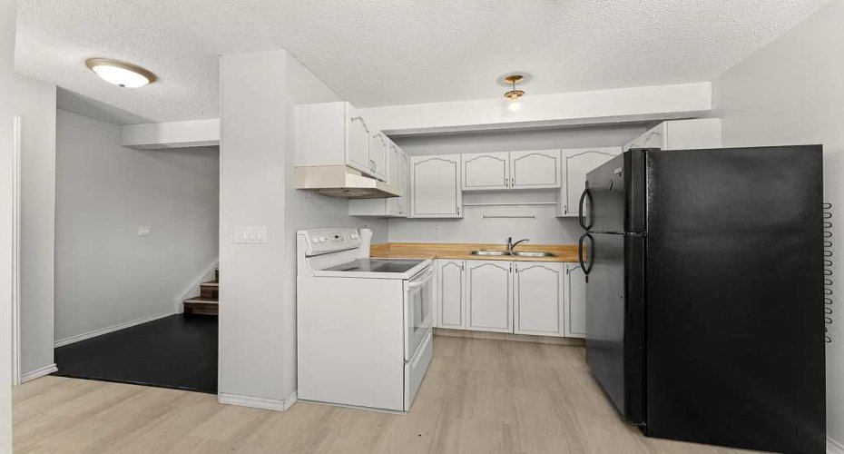 5520 1 Avenue, Calgary, Alberta T2A 5Z7, 3 Bedrooms Bedrooms, ,2 BathroomsBathrooms,Residential,For Sale,1,A2302865