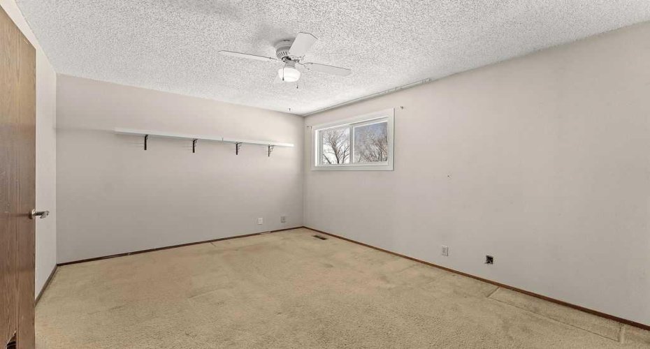 5520 1 Avenue, Calgary, Alberta T2A 5Z7, 3 Bedrooms Bedrooms, ,2 BathroomsBathrooms,Residential,For Sale,1,A2302865