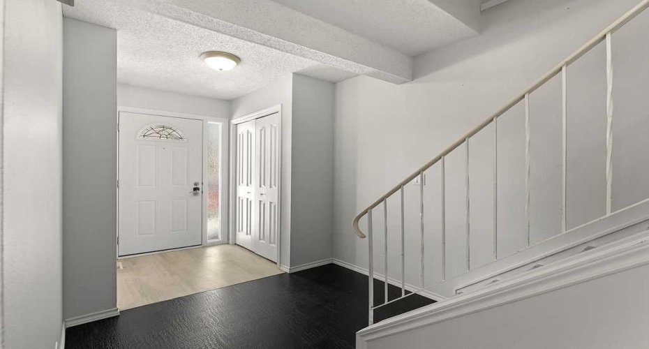 5520 1 Avenue, Calgary, Alberta T2A 5Z7, 3 Bedrooms Bedrooms, ,2 BathroomsBathrooms,Residential,For Sale,1,A2302865