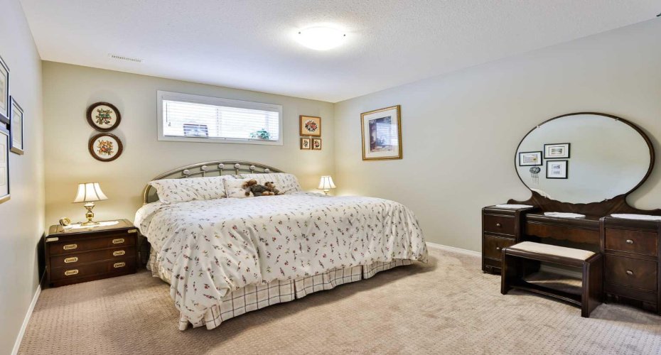 91 Fairmont Point, Lethbridge, Alberta T1K 7W8, 3 Bedrooms Bedrooms, ,3 BathroomsBathrooms,Residential,For Sale,Fairmont,A2302875