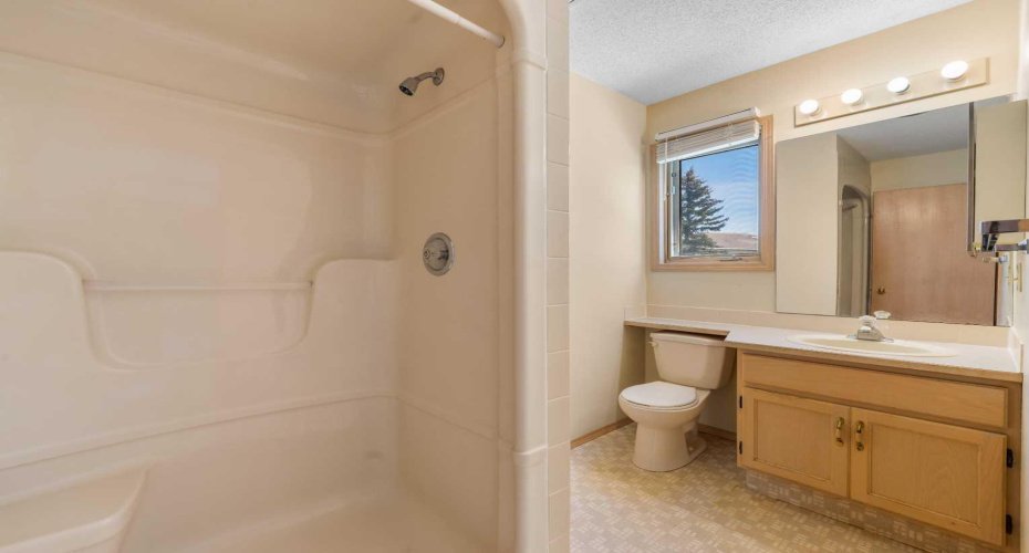 251 Hampshire Place, Calgary, Alberta T3A 4Y7, 5 Bedrooms Bedrooms, ,4 BathroomsBathrooms,Residential,For Sale,Hampshire,A2302879