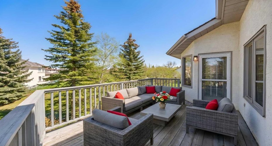 251 Hampshire Place, Calgary, Alberta T3A 4Y7, 5 Bedrooms Bedrooms, ,4 BathroomsBathrooms,Residential,For Sale,Hampshire,A2302879