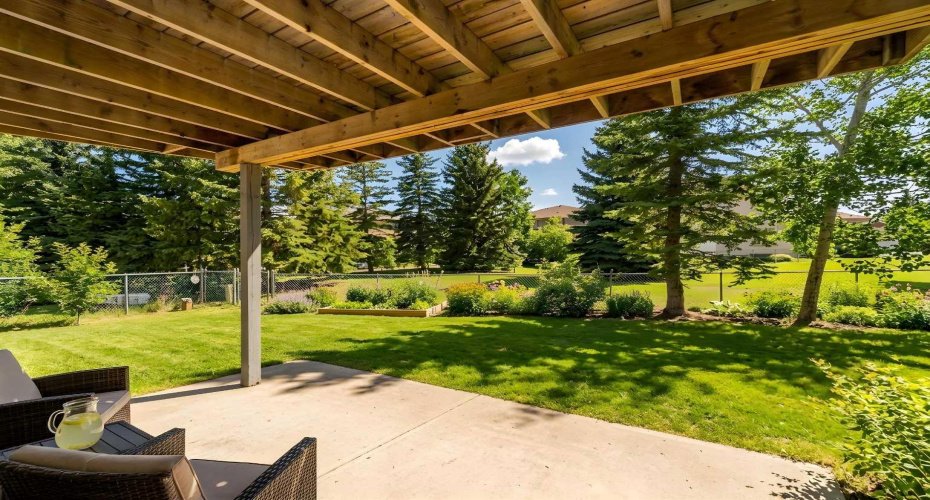 251 Hampshire Place, Calgary, Alberta T3A 4Y7, 5 Bedrooms Bedrooms, ,4 BathroomsBathrooms,Residential,For Sale,Hampshire,A2302879