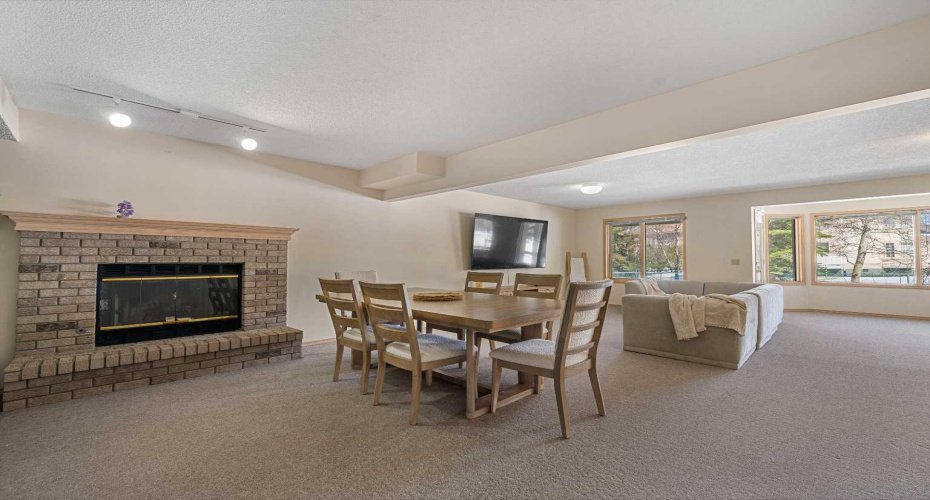 251 Hampshire Place, Calgary, Alberta T3A 4Y7, 5 Bedrooms Bedrooms, ,4 BathroomsBathrooms,Residential,For Sale,Hampshire,A2302879