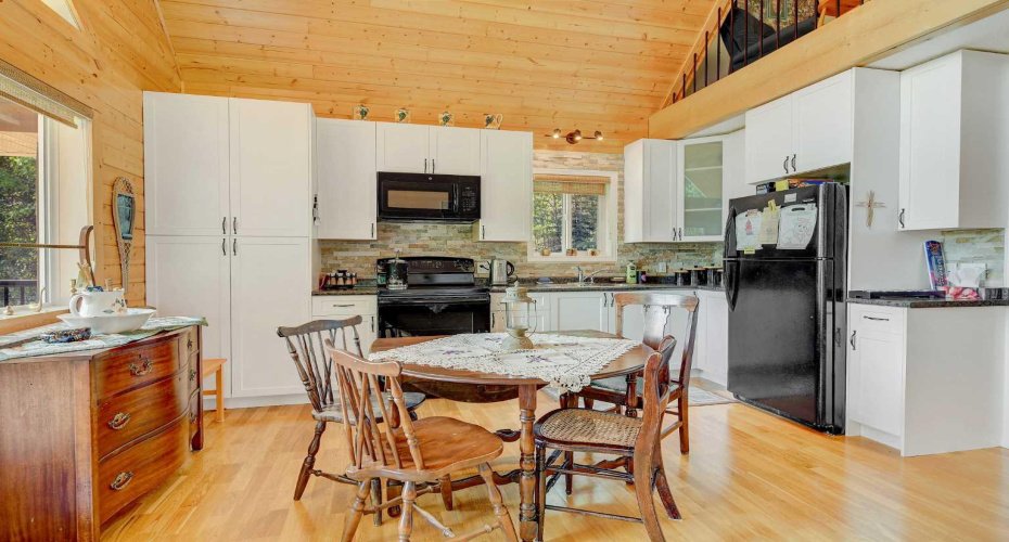 70443 RR 245, Rural Greenview No. 16, M.D. of, Alberta T0H 3N0, 4 Bedrooms Bedrooms, ,1 BathroomBathrooms,Residential,For Sale,RR 245,A2302948