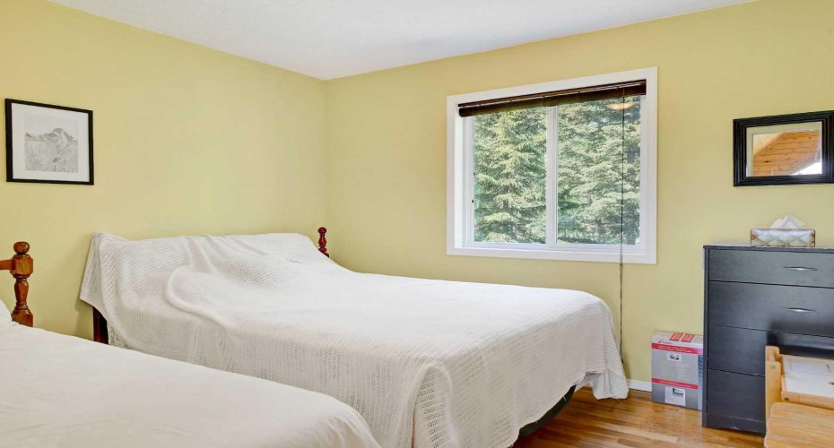 70443 RR 245, Rural Greenview No. 16, M.D. of, Alberta T0H 3N0, 4 Bedrooms Bedrooms, ,1 BathroomBathrooms,Residential,For Sale,RR 245,A2302948