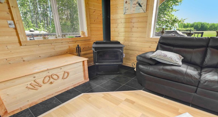 70443 RR 245, Rural Greenview No. 16, M.D. of, Alberta T0H 3N0, 4 Bedrooms Bedrooms, ,1 BathroomBathrooms,Residential,For Sale,RR 245,A2302948