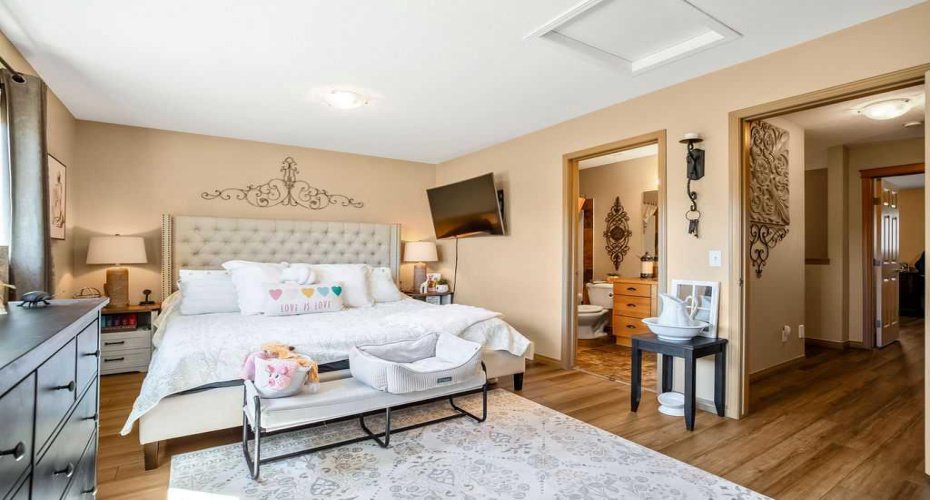 49 Spring Meadows Bay, Okotoks, Alberta T1S2G8, 2 Bedrooms Bedrooms, ,4 BathroomsBathrooms,Residential,For Sale,Spring Meadows,A2302953