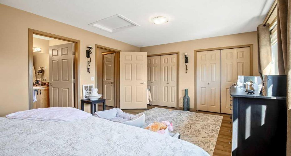 49 Spring Meadows Bay, Okotoks, Alberta T1S2G8, 2 Bedrooms Bedrooms, ,4 BathroomsBathrooms,Residential,For Sale,Spring Meadows,A2302953