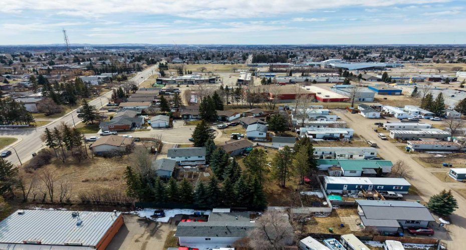 6834 59 Avenue, Red Deer, Alberta T4P 1C9, 2 Bedrooms Bedrooms, ,1 BathroomBathrooms,Mobile,For Sale,59,A2302995