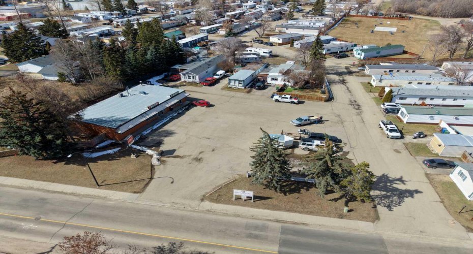 6834 59 Avenue, Red Deer, Alberta T4P 1C9, 2 Bedrooms Bedrooms, ,1 BathroomBathrooms,Mobile,For Sale,59,A2302995