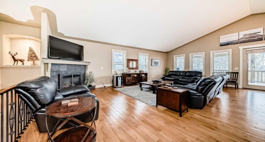 232 Canal Street, Rural Ponoka County, Alberta T0C 2J0, 5 Bedrooms Bedrooms, ,3 BathroomsBathrooms,Residential,For Sale,Canal,A2303009