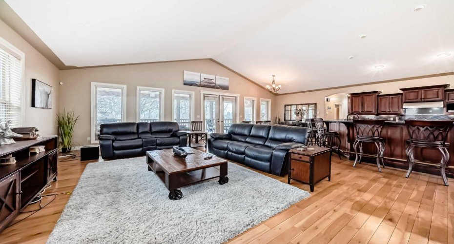 232 Canal Street, Rural Ponoka County, Alberta T0C 2J0, 5 Bedrooms Bedrooms, ,3 BathroomsBathrooms,Residential,For Sale,Canal,A2303009